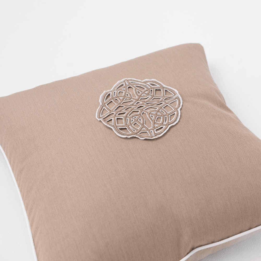 Bandhini Design House Outdoor Cushion Outdoor Celtic Knot Heather Beige Lounge Cushion 55 x 55cm